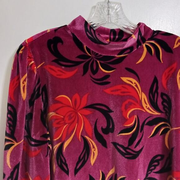 NEW purple velour mock neck with tropical flowers sz M - Picture 4 of 11